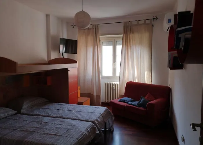 Checchi House * Rome